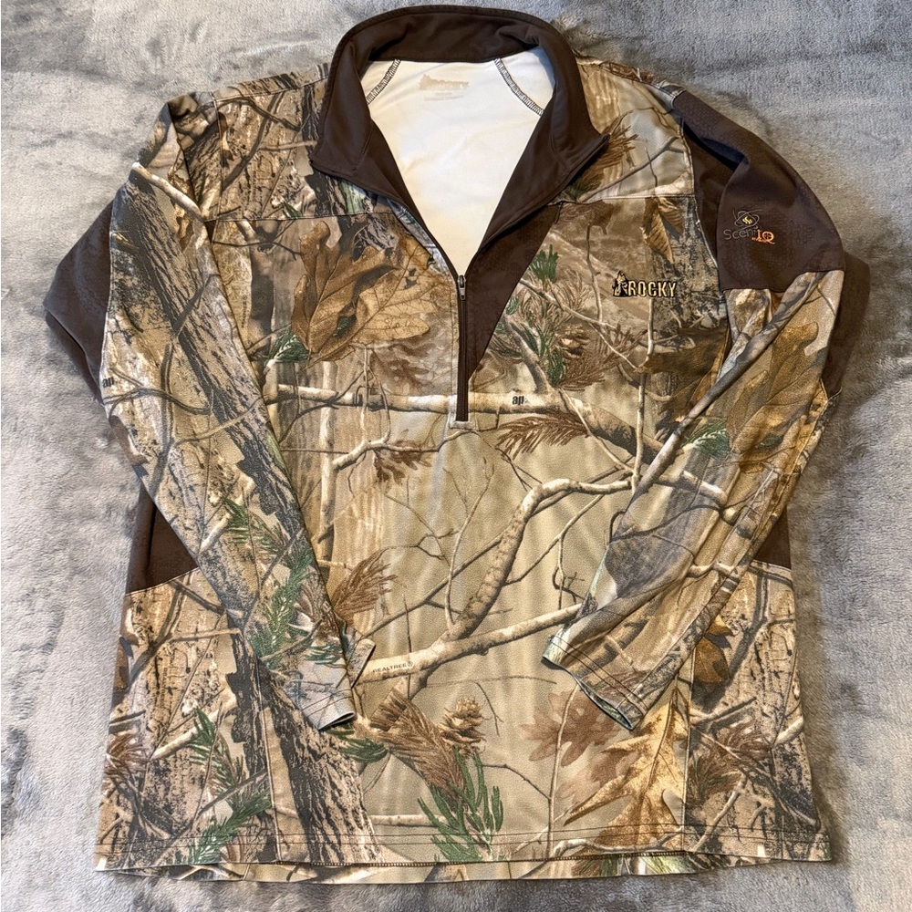 Rocky quarter zip